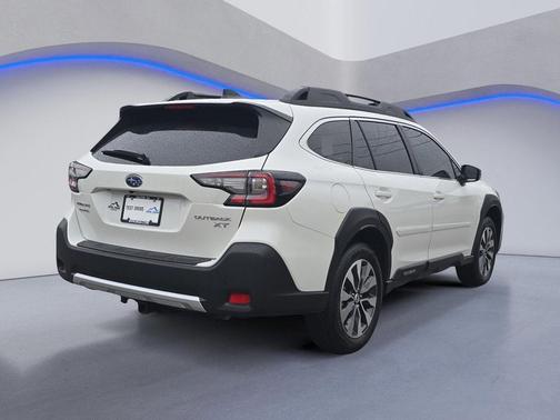 2025 Subaru Outback Limited XT