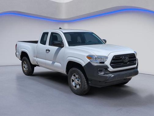 2018 Toyota Tacoma SR