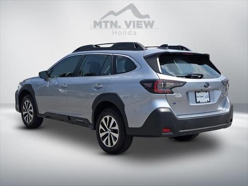 2023 Subaru Outback Base