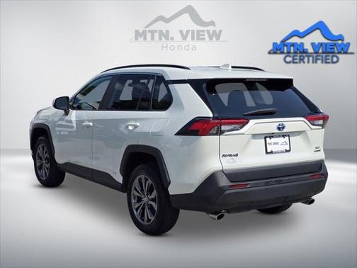 2022 Toyota RAV4 Hybrid XLE Premium