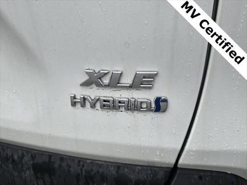 2022 Toyota RAV4 Hybrid XLE Premium