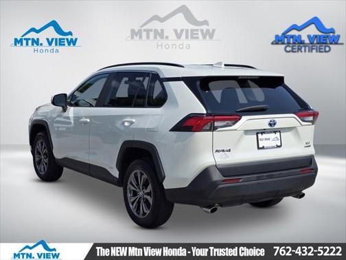 2022 Toyota RAV4 Hybrid XLE Premium