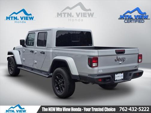 2023 Jeep Gladiator Overland