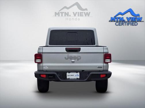 2023 Jeep Gladiator Overland