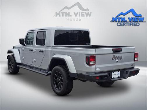 2023 Jeep Gladiator Overland