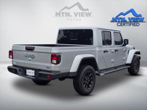2023 Jeep Gladiator Overland