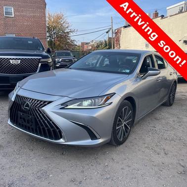 2022 Lexus ES 350 Base