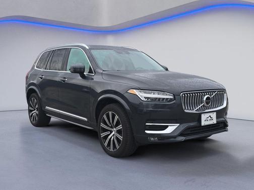 2022 Volvo XC90 T6 Inscription