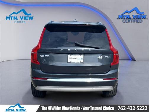 2022 Volvo XC90 T6 Inscription