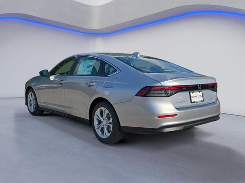 2025 Honda Accord LX 1.5T