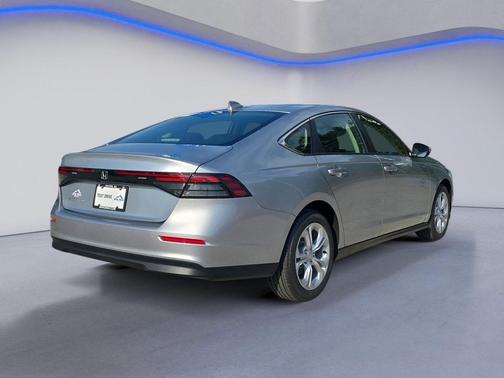 2025 Honda Accord LX 1.5T