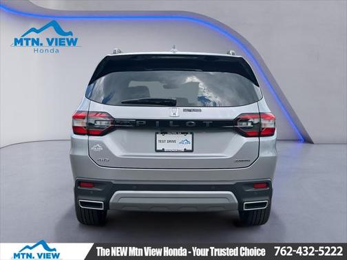 2025 Honda Pilot Touring 8-Passenger