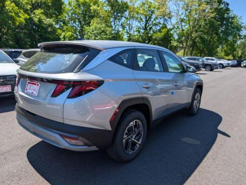 Shimmering Silver 2026 Hyundai TUCSON Hybrid Blue SE