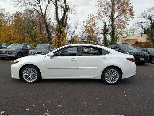 2016 Lexus ES 350 Base