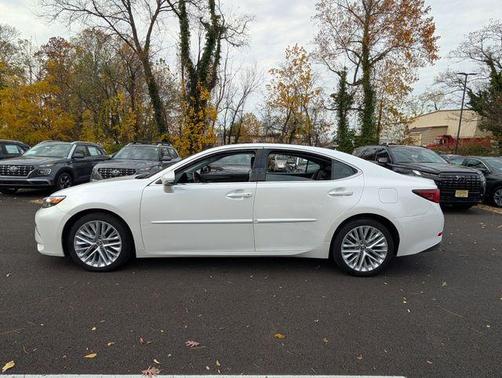 2016 Lexus ES 350 Base