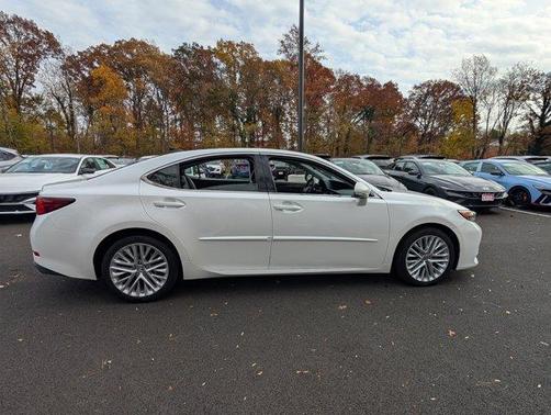 2016 Lexus ES 350 Base