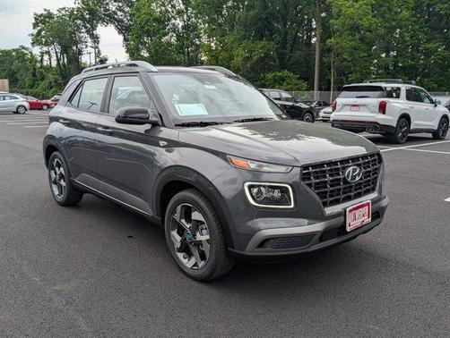 2025 Hyundai VENUE Limited