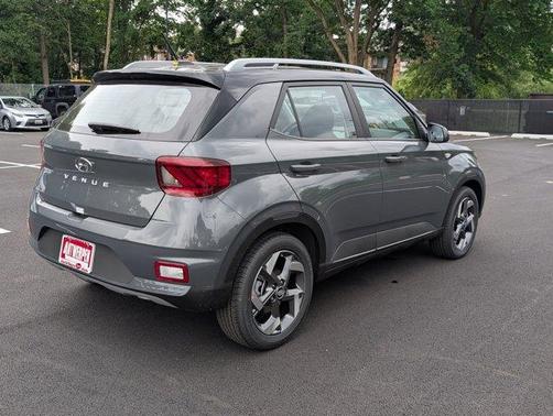 2025 Hyundai VENUE Limited