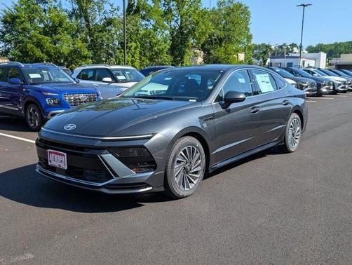 2025 Hyundai SONATA Hybrid SEL