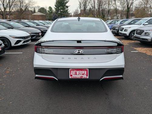 2026 Hyundai SONATA SE