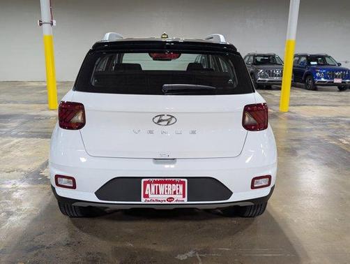 2025 Hyundai VENUE Limited