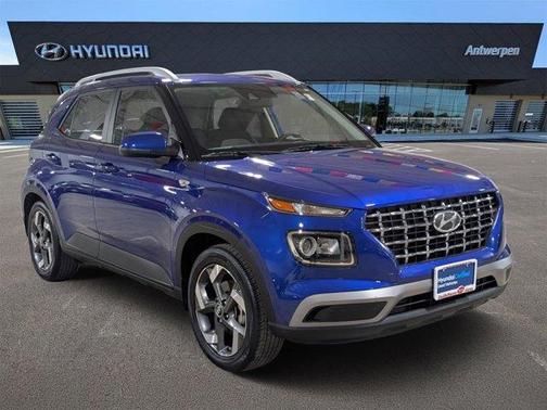 2022 Hyundai VENUE SEL