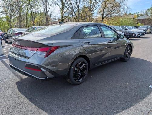 Amazon Gray 2026 Hyundai ELANTRA SEL Sport