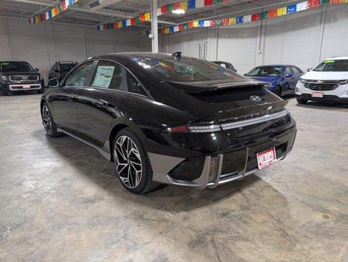 2025 Hyundai IONIQ 6 SEL