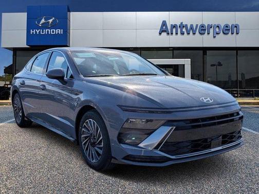 2025 Hyundai SONATA Hybrid SEL