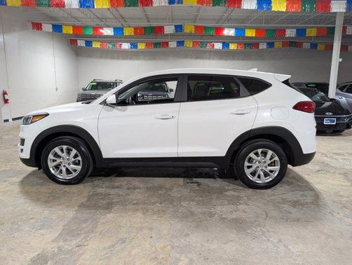 Cream White 2020 Hyundai TUCSON SE