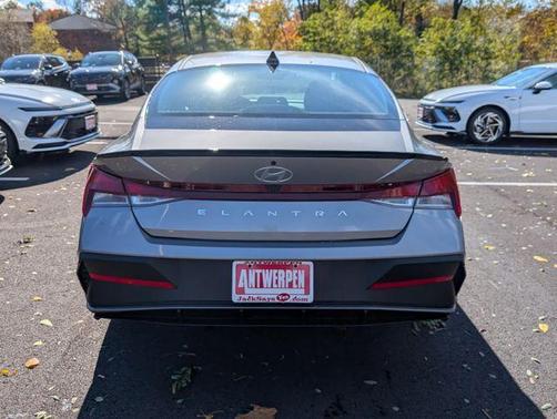 2026 Hyundai ELANTRA SEL