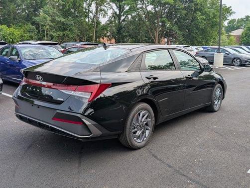 2025 Hyundai ELANTRA HEV Blue
