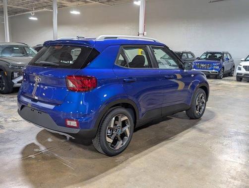 2025 Hyundai VENUE SEL