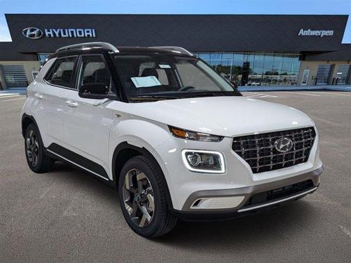 2025 Hyundai VENUE Limited