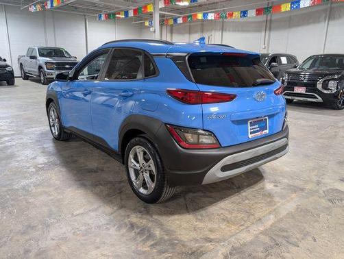 2022 Hyundai KONA SEL