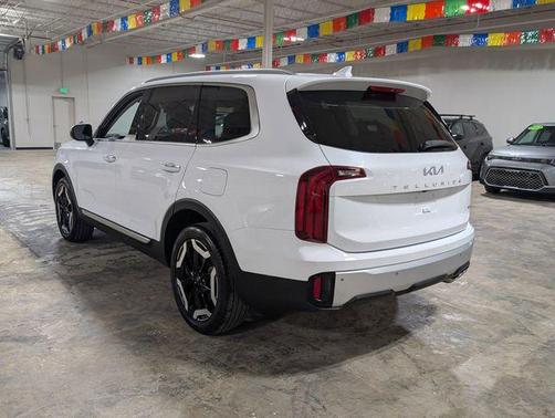 2023 Kia Telluride S