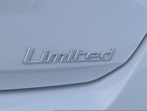 Serenity White Pearl 2026 Hyundai ELANTRA Limited
