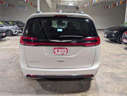 2021 Chrysler Pacifica Touring