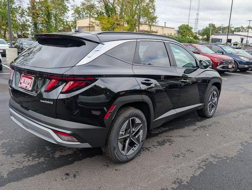 2026 Hyundai TUCSON Hybrid SEL