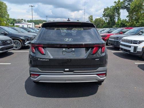 Phantom Black 2026 Hyundai TUCSON SEL