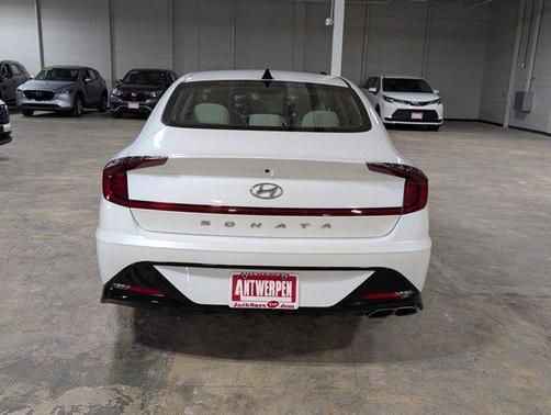 2022 Hyundai SONATA SEL
