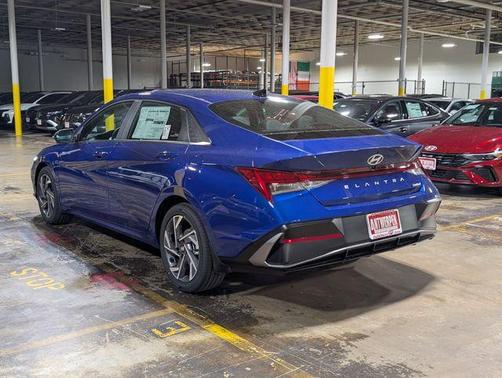 2026 Hyundai ELANTRA Limited