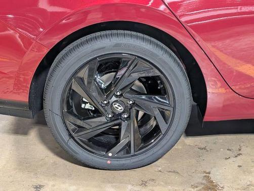 2026 Hyundai ELANTRA SEL