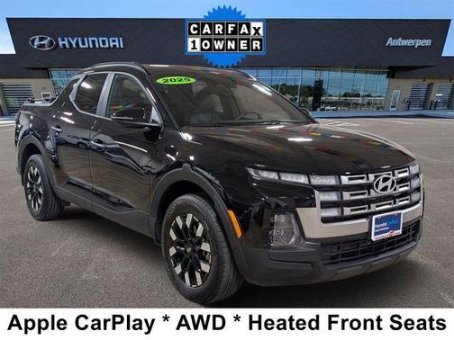 Phantom Black 2025 Hyundai SANTA CRUZ SEL