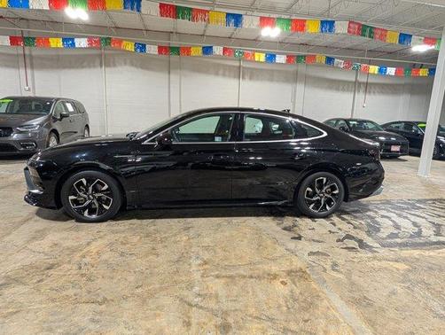 Onyx Black 2024 Hyundai SONATA SEL