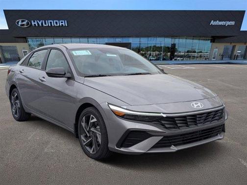 2025 Hyundai ELANTRA HEV SEL Sport