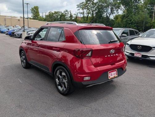 Scarlet Red Pearl 2023 Hyundai VENUE Limited