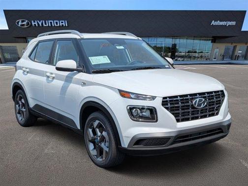 2025 Hyundai VENUE SEL