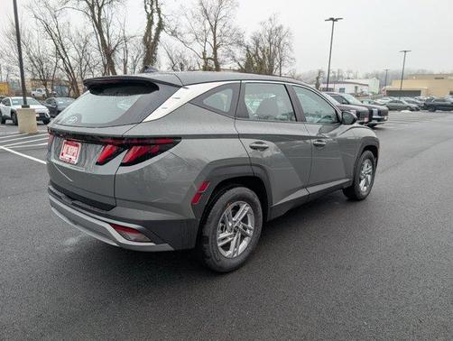 Hampton Gray 2026 Hyundai TUCSON SE