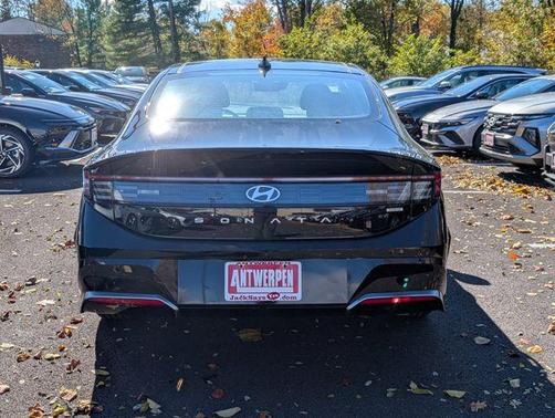 2026 Hyundai SONATA Hybrid SEL